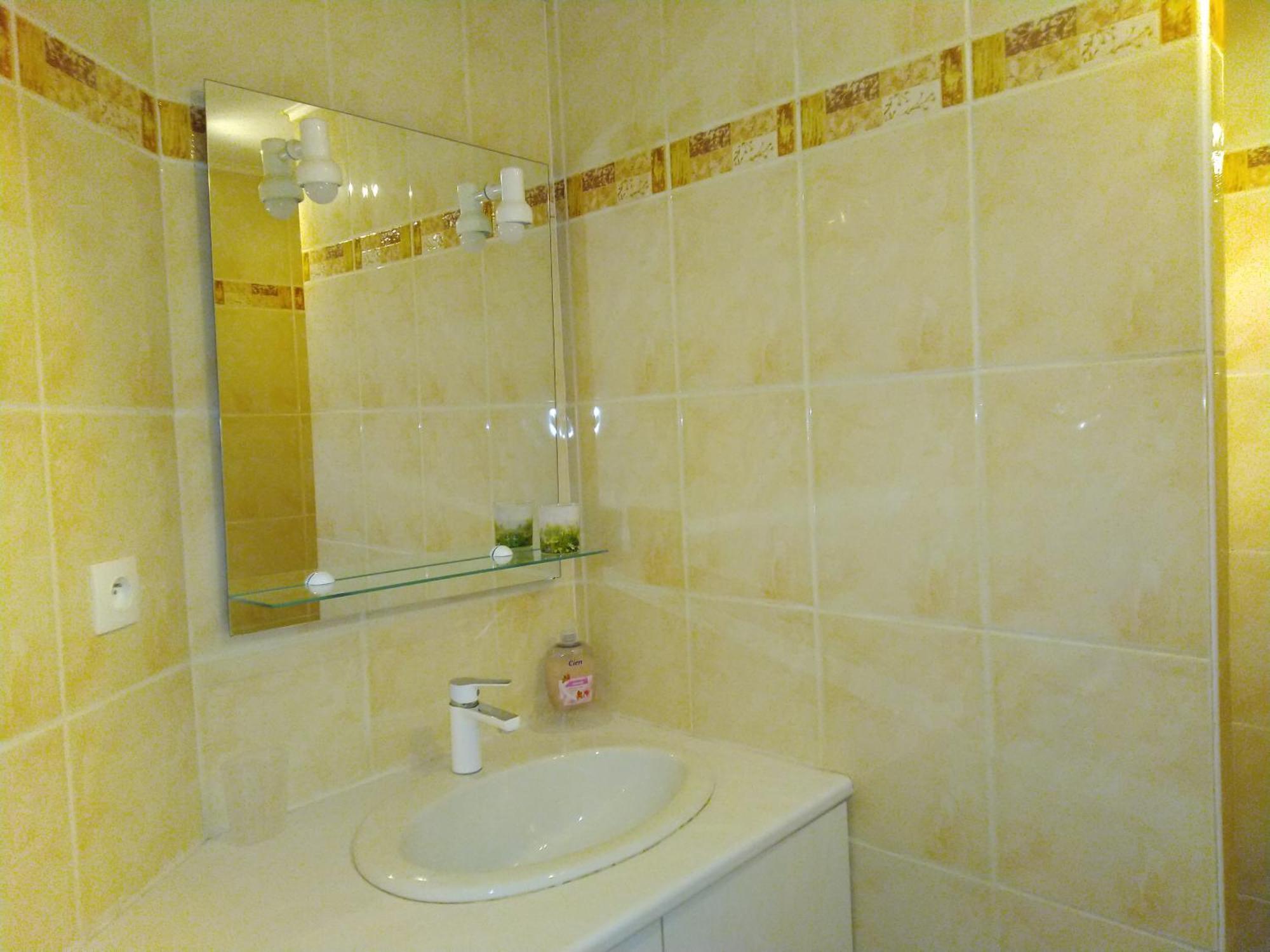 Spacieuse Maison De Village Climatisee Avec Jardin Patio Bessan Εξωτερικό φωτογραφία
